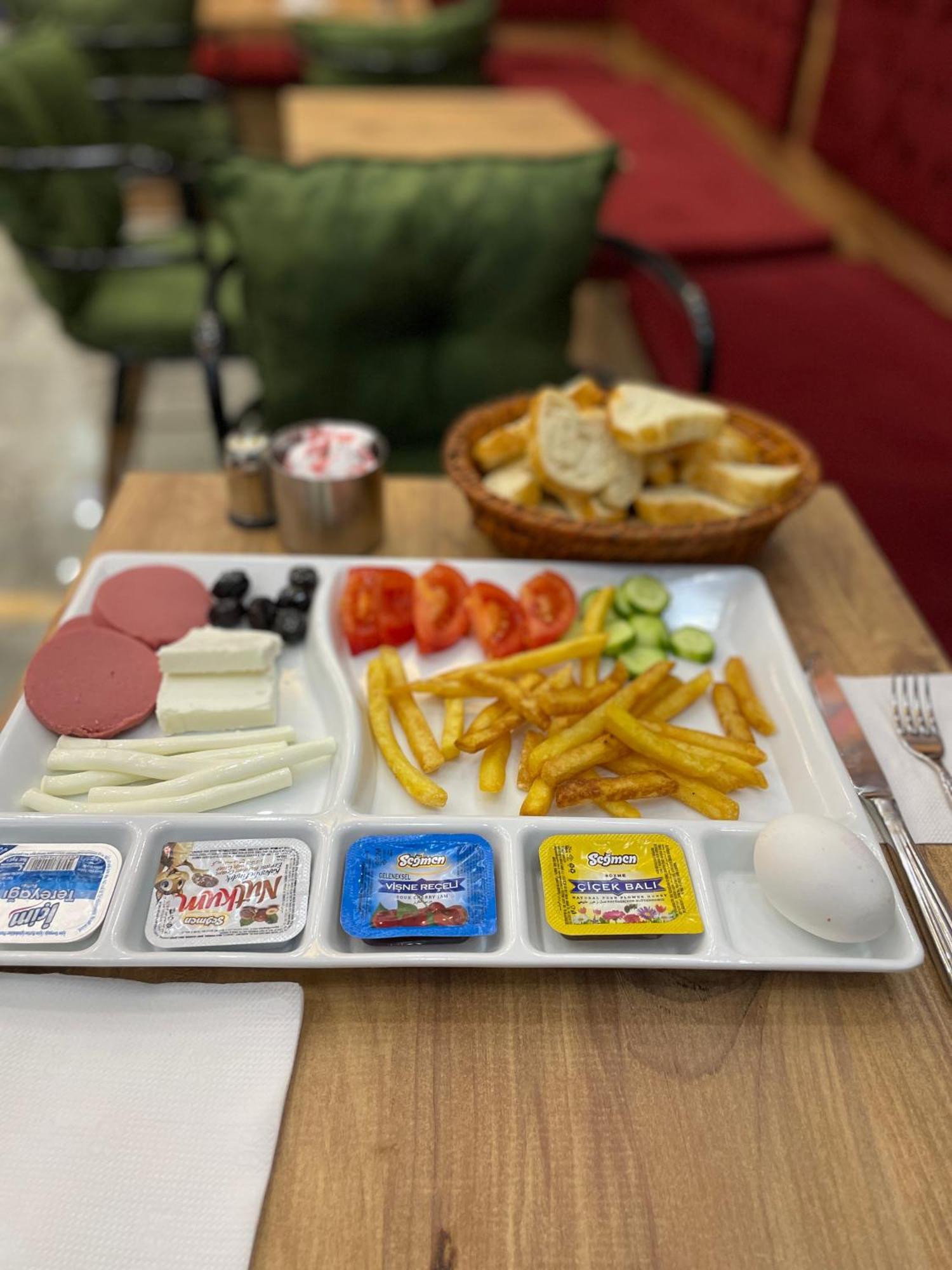 Eymen Palace Hotel Истанбул Екстериор снимка
