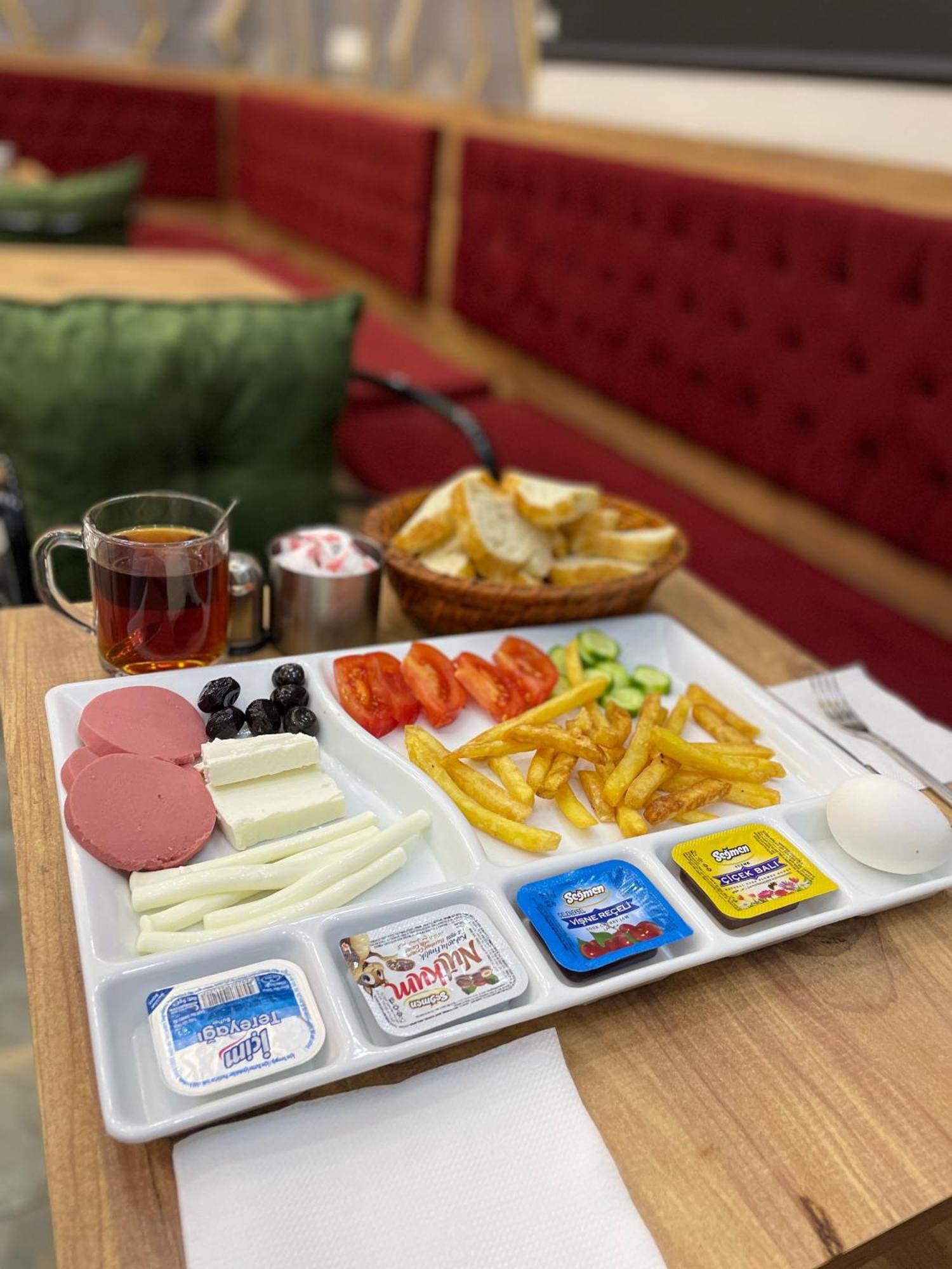 Eymen Palace Hotel Истанбул Екстериор снимка