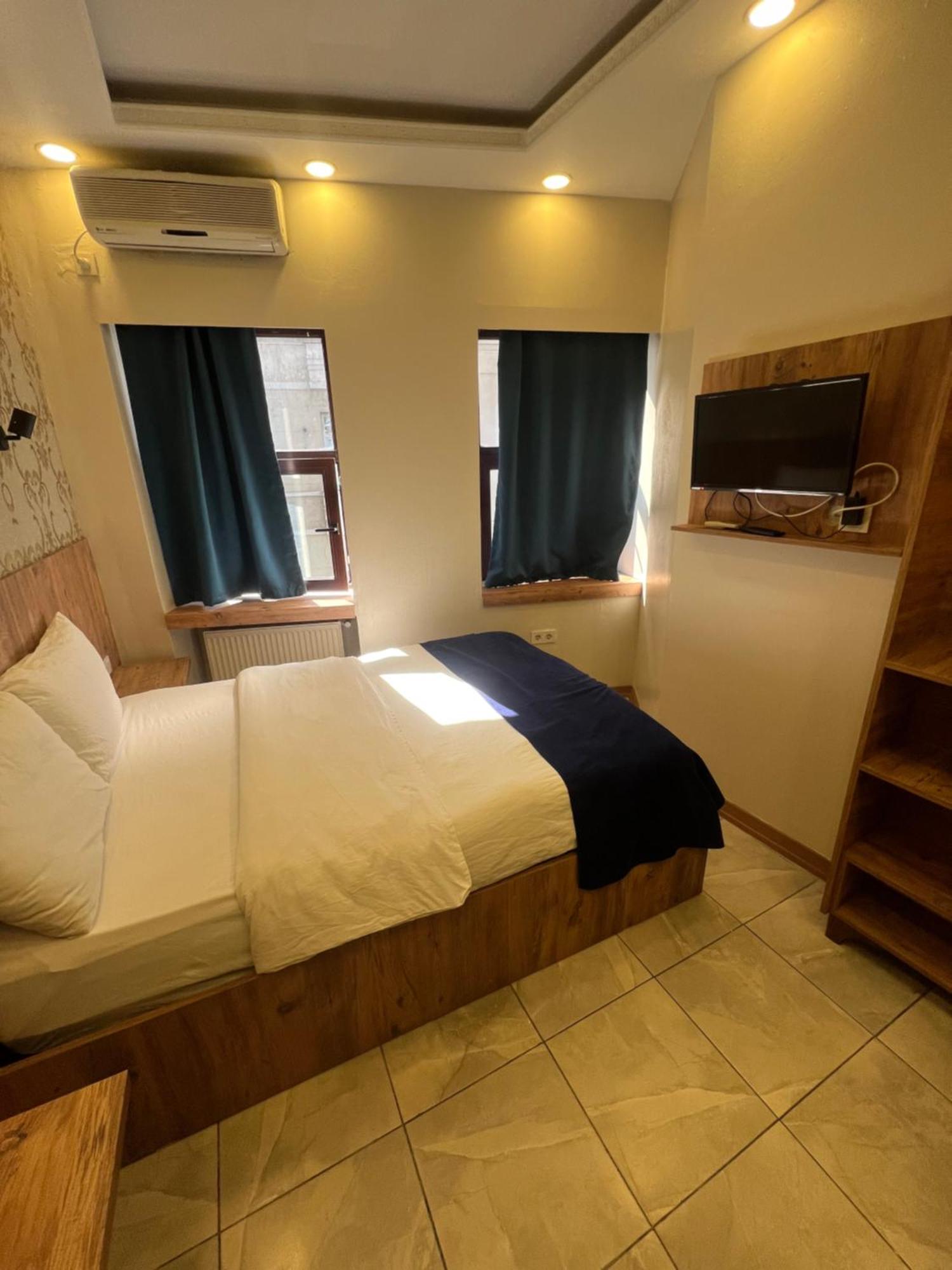 Eymen Palace Hotel Истанбул Екстериор снимка