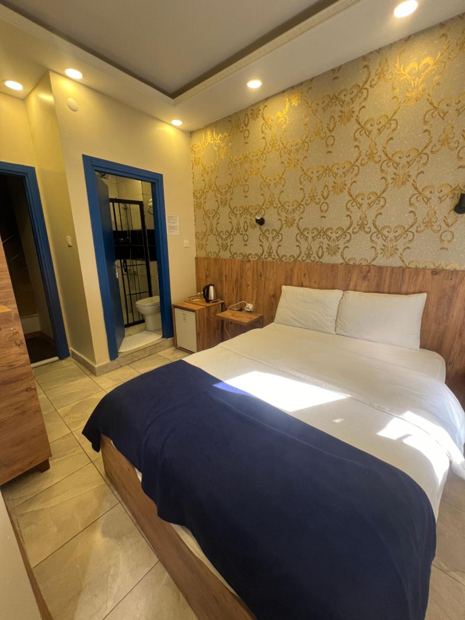 Eymen Palace Hotel Истанбул Екстериор снимка