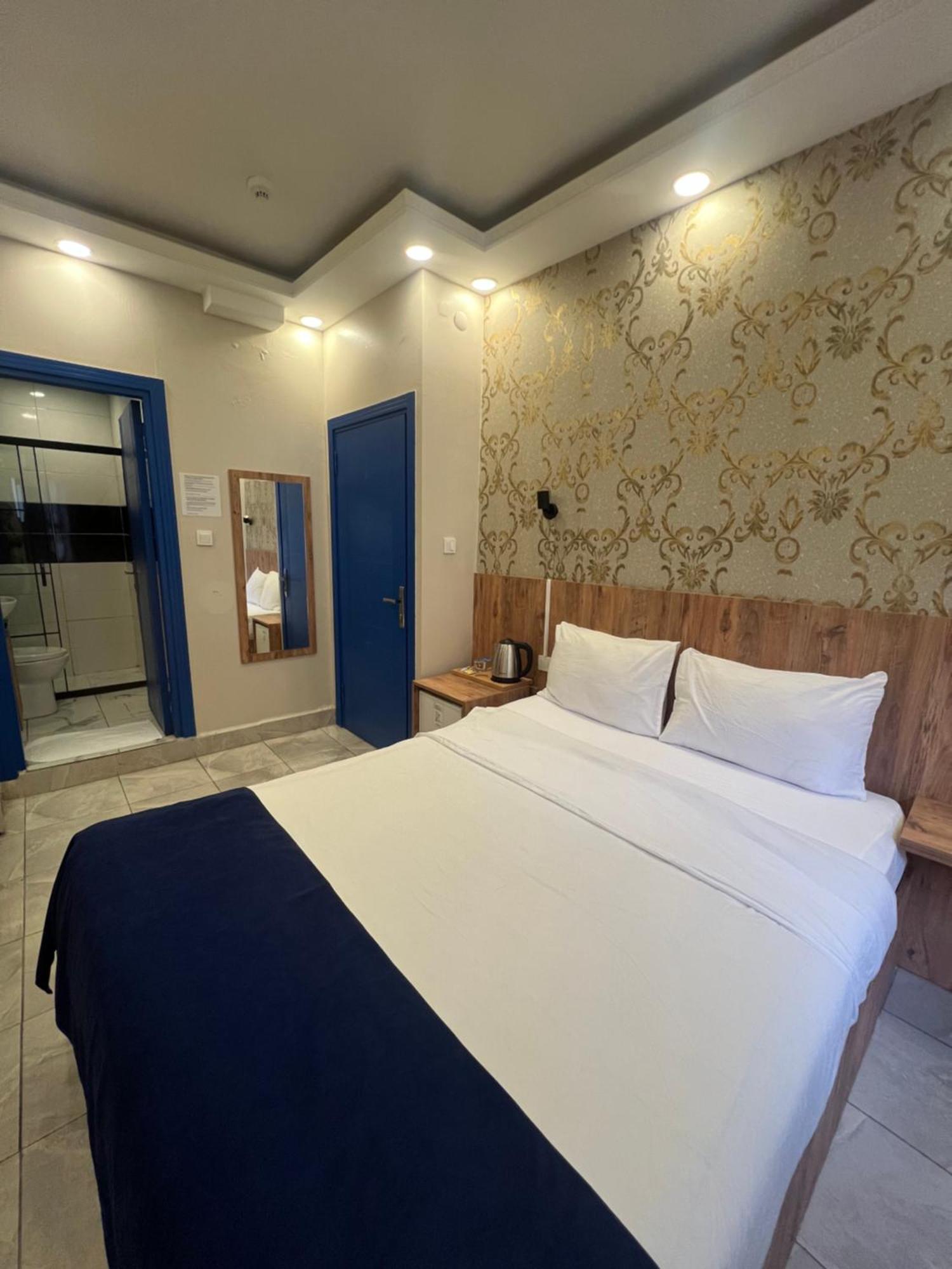 Eymen Palace Hotel Истанбул Екстериор снимка